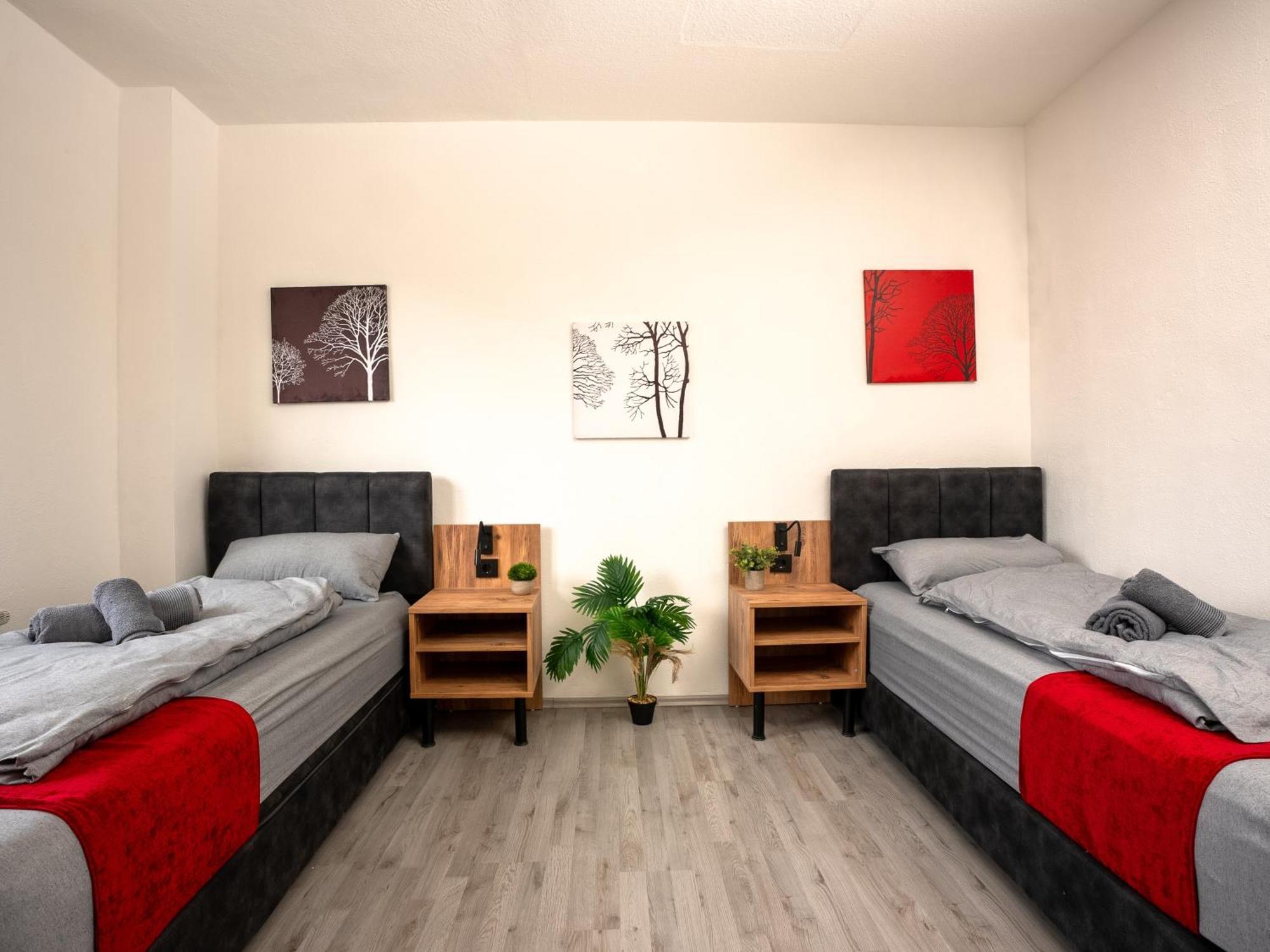 Serviceroom24 - Apartment 4 In Herten Wlan - Smart-Tv - 24-7 Check-In Und Kueche Buitenkant foto